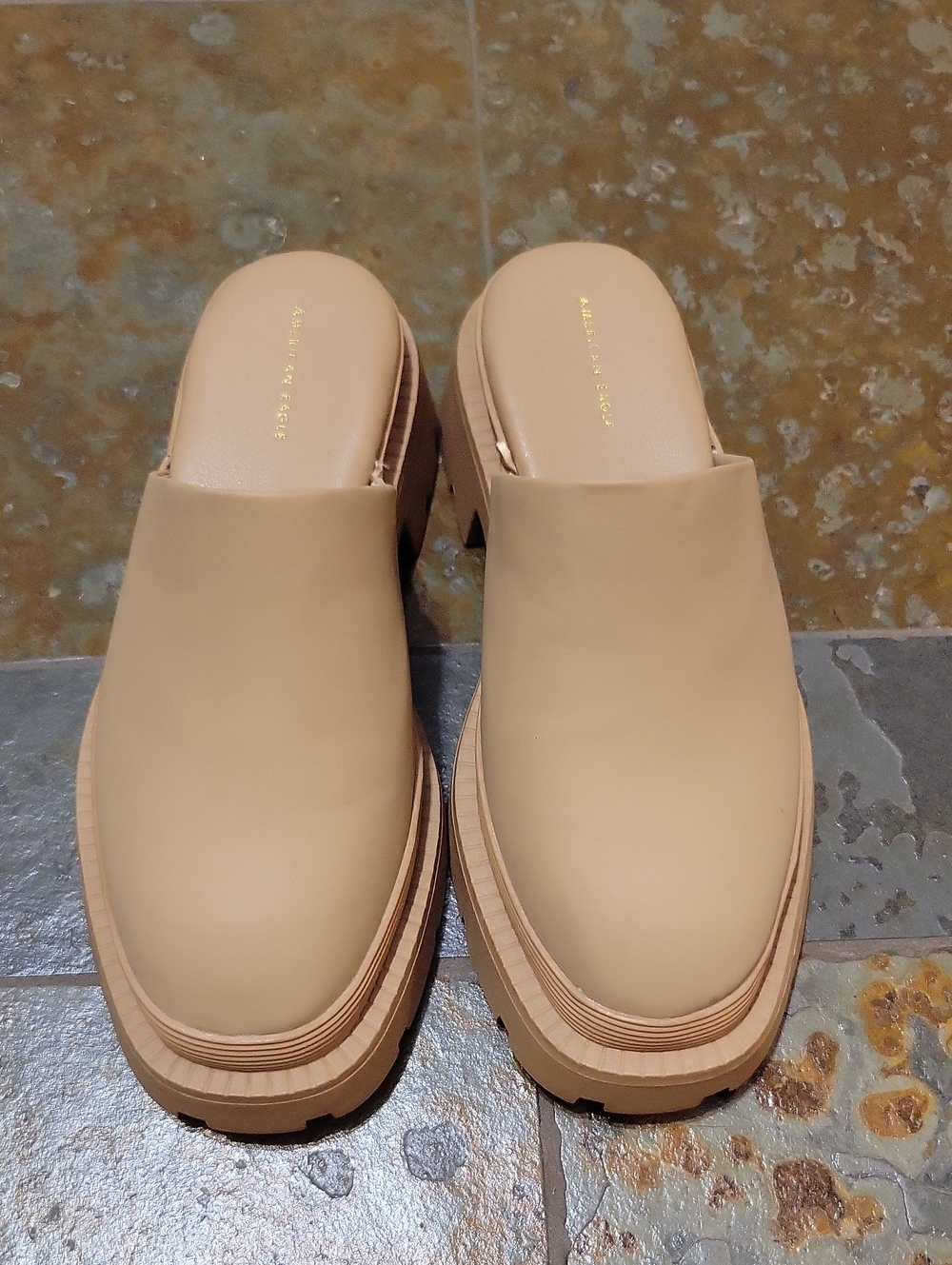 American Eagle Tan Lug Mule Chunky Y2K Style Platform Shoes - Women's Size 7
